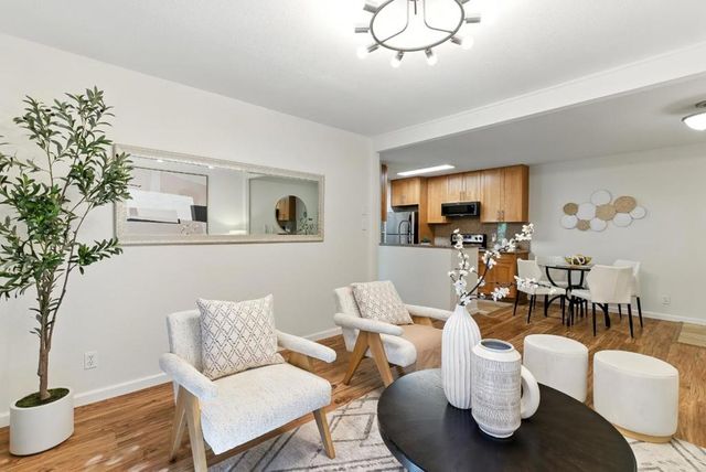 103 Piccadilly Place A, San Bruno, CA 94066