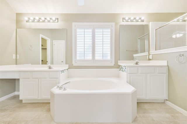 3122 Candle Pond Lane, Spring, TX 77388