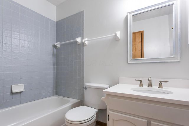 2932 Grand Haven Drive, Pickerington, OH 43147