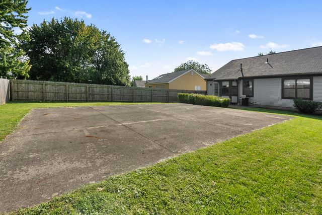 2932 Grand Haven Drive, Pickerington, OH 43147