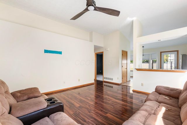 2932 Grand Haven Drive, Pickerington, OH 43147