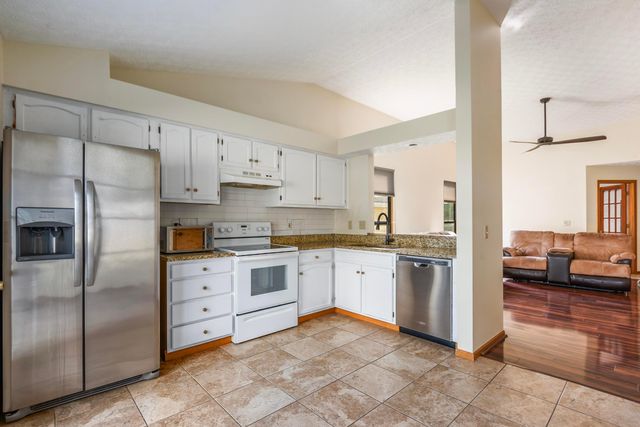 2932 Grand Haven Drive, Pickerington, OH 43147