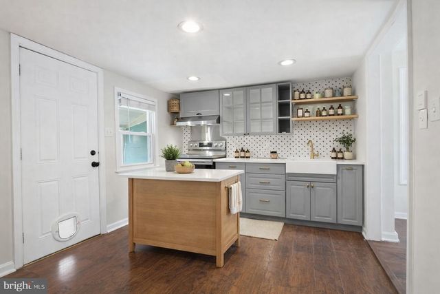 150 W PRICE ST, Philadelphia, PA 19144