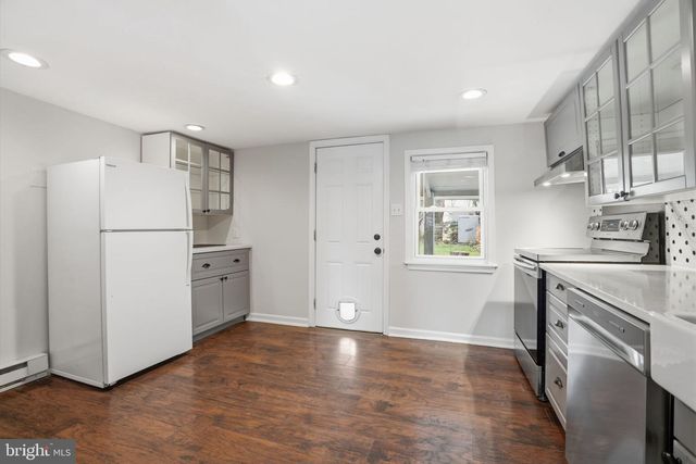 150 W PRICE ST, Philadelphia, PA 19144