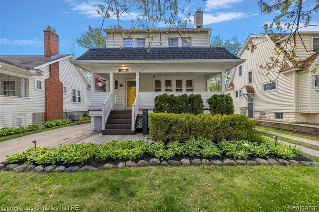 917 Maplegrove Avenue, Royal Oak, MI 48067