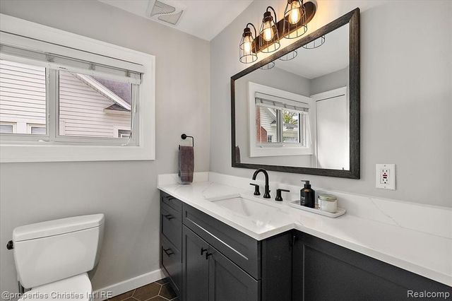 917 Maplegrove Avenue, Royal Oak, MI 48067