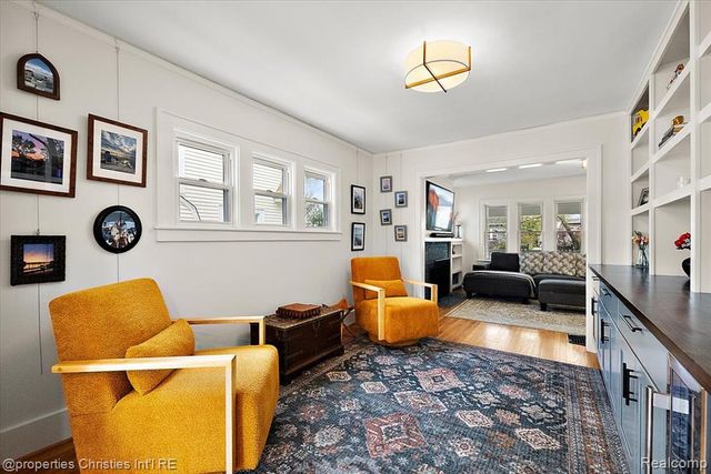 917 Maplegrove Avenue, Royal Oak, MI 48067