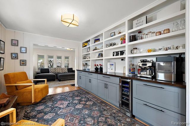 917 Maplegrove Avenue, Royal Oak, MI 48067
