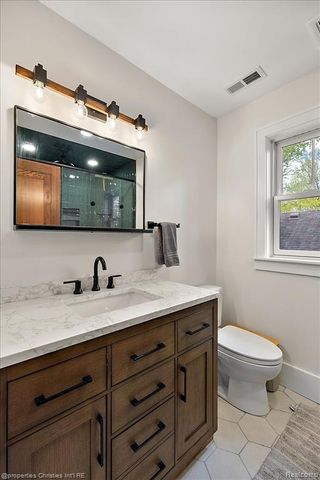917 Maplegrove Avenue, Royal Oak, MI 48067