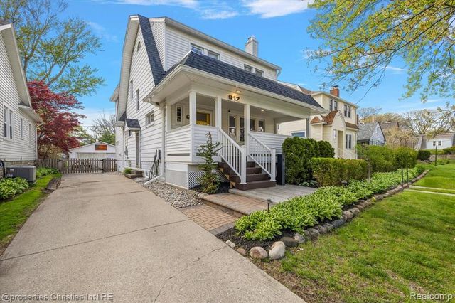 917 Maplegrove Avenue, Royal Oak, MI 48067