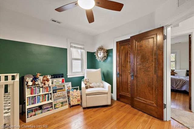 917 Maplegrove Avenue, Royal Oak, MI 48067