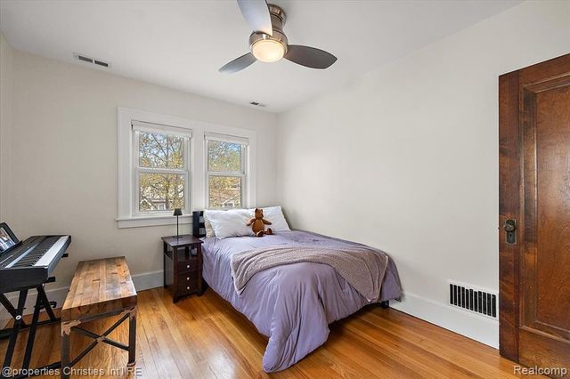 917 Maplegrove Avenue, Royal Oak, MI 48067