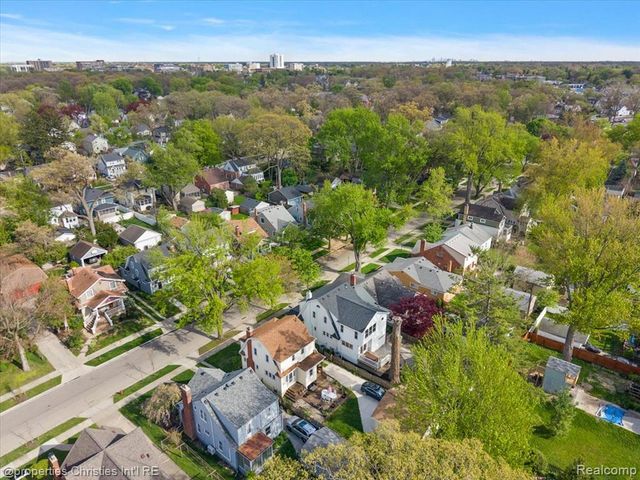 917 Maplegrove Avenue, Royal Oak, MI 48067