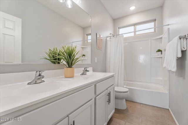 19726 W TURNEY Avenue, Litchfield Park, AZ 85340