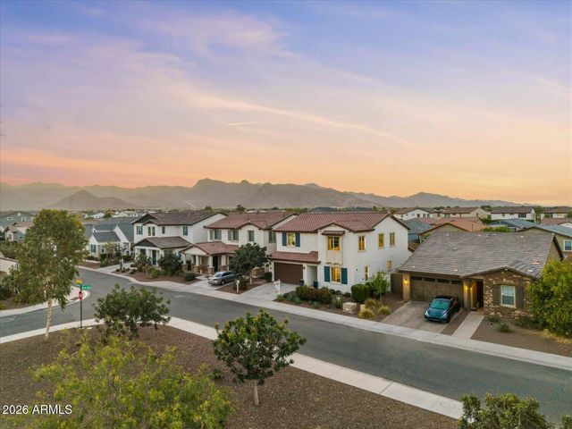 19726 W TURNEY Avenue, Litchfield Park, AZ 85340