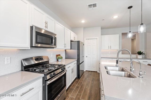 19726 W TURNEY Avenue, Litchfield Park, AZ 85340