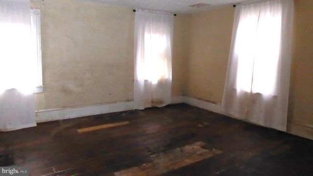 1668 MAIN ST, Port Norris, NJ 08349