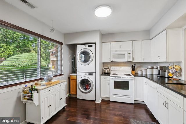 1060 PENDLETON CT, Voorhees, NJ 08043
