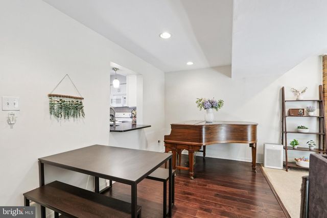 1060 PENDLETON CT, Voorhees, NJ 08043
