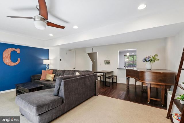 1060 PENDLETON CT, Voorhees, NJ 08043
