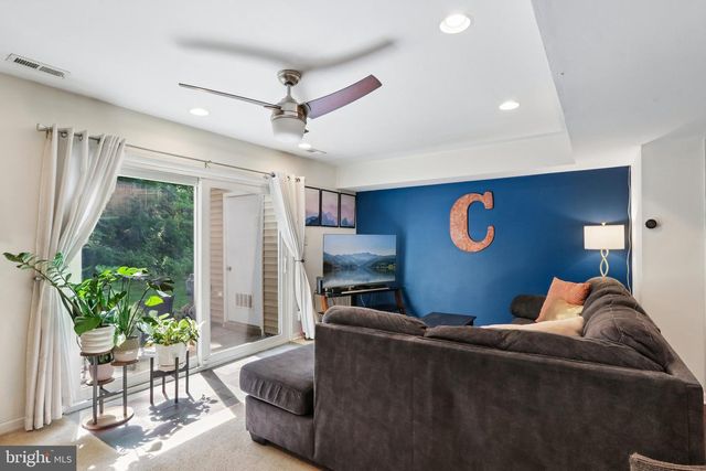 1060 PENDLETON CT, Voorhees, NJ 08043