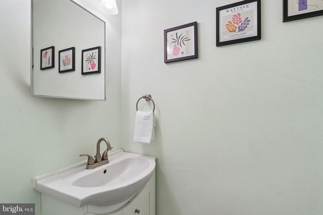1060 PENDLETON CT, Voorhees, NJ 08043