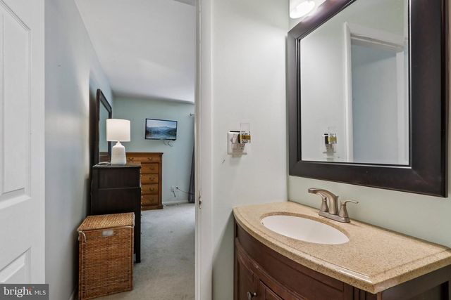 1060 PENDLETON CT, Voorhees, NJ 08043