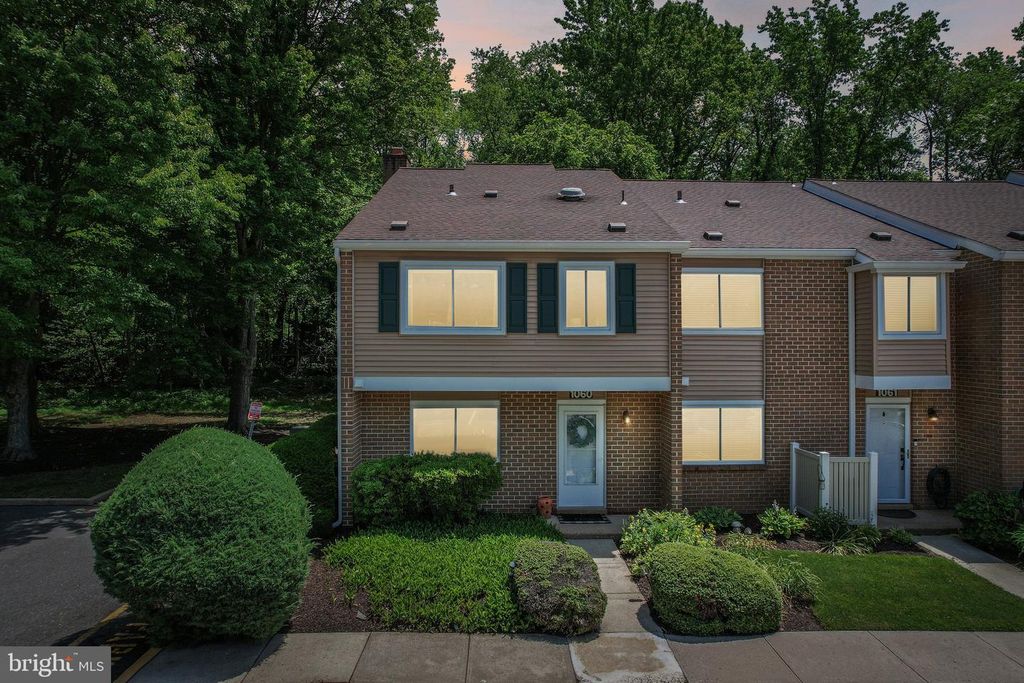 1060 PENDLETON CT, Voorhees, NJ 08043