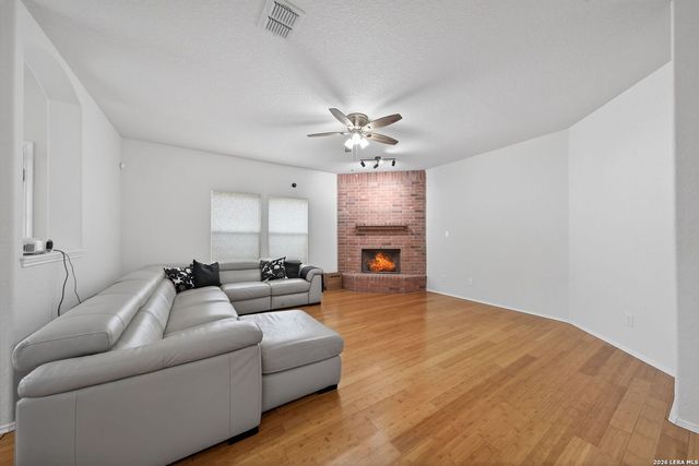 6806 Harbor Flds, Converse, TX 78109