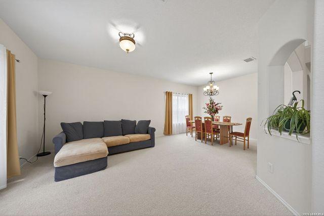 6806 Harbor Flds, Converse, TX 78109