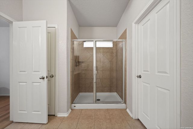 6806 Harbor Flds, Converse, TX 78109