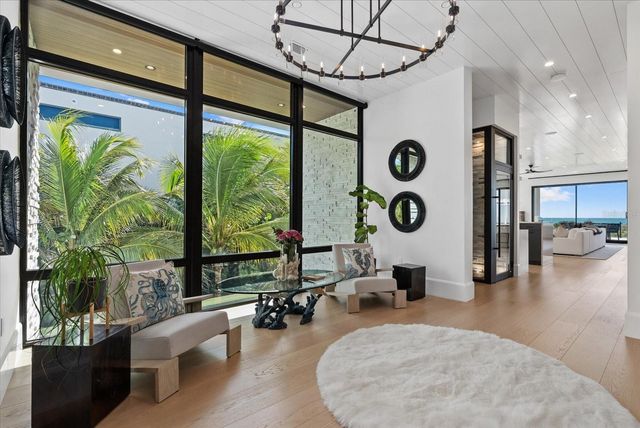 171 WHITTIER DRIVE, Sarasota, FL 34236