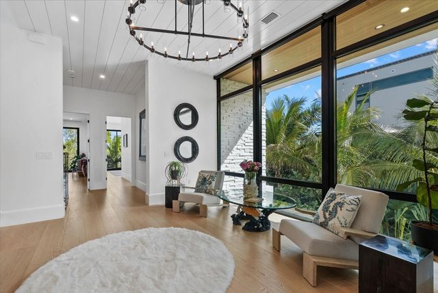 171 WHITTIER DRIVE, Sarasota, FL 34236