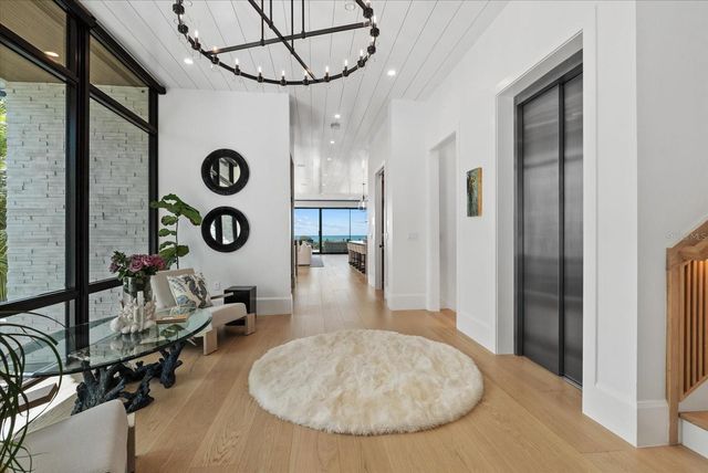 171 WHITTIER DRIVE, Sarasota, FL 34236