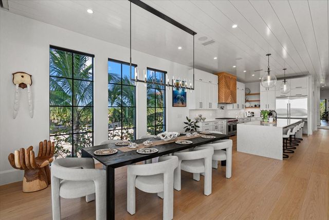 171 WHITTIER DRIVE, Sarasota, FL 34236