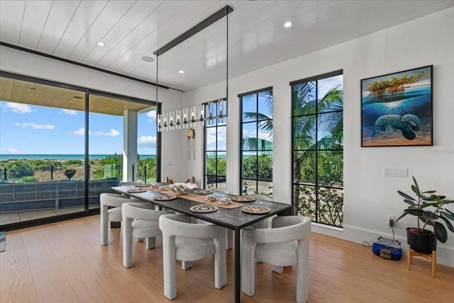 171 WHITTIER DRIVE, Sarasota, FL 34236