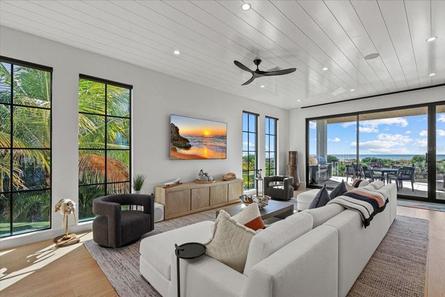 171 WHITTIER DRIVE, Sarasota, FL 34236