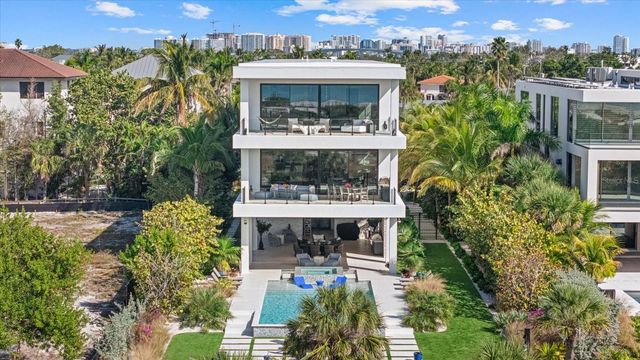 171 WHITTIER DRIVE, Sarasota, FL 34236