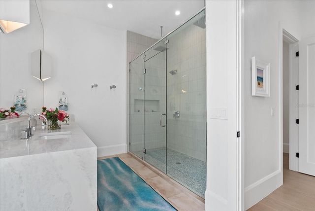 171 WHITTIER DRIVE, Sarasota, FL 34236