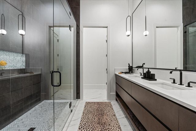 171 WHITTIER DRIVE, Sarasota, FL 34236