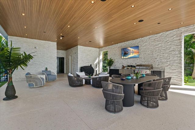 171 WHITTIER DRIVE, Sarasota, FL 34236