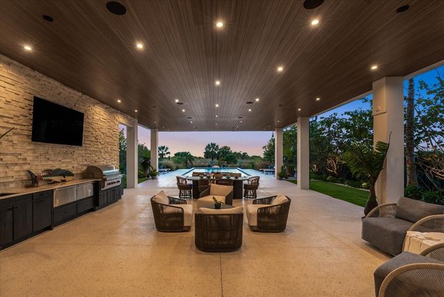 171 WHITTIER DRIVE, Sarasota, FL 34236