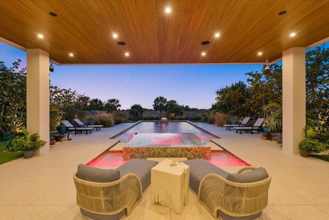 171 WHITTIER DRIVE, Sarasota, FL 34236