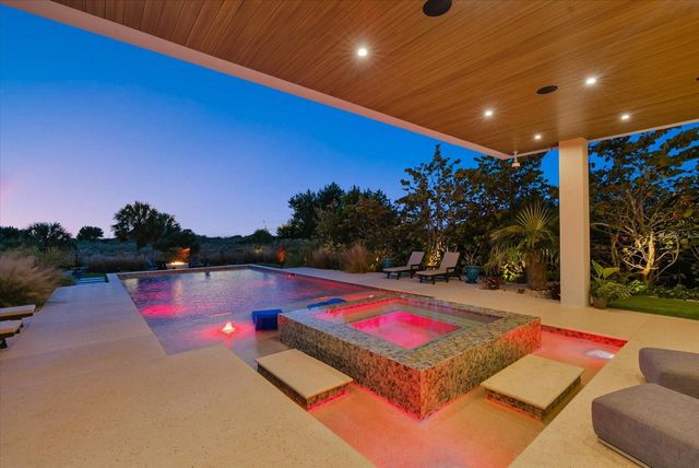 171 WHITTIER DRIVE, Sarasota, FL 34236