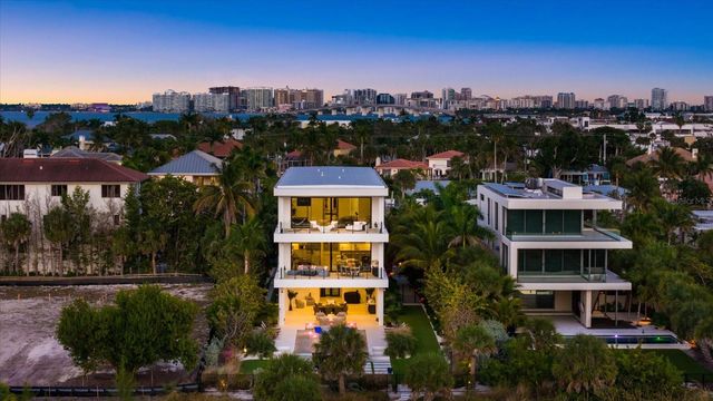 171 WHITTIER DRIVE, Sarasota, FL 34236