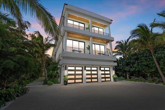 171 WHITTIER DRIVE, Sarasota, FL 34236