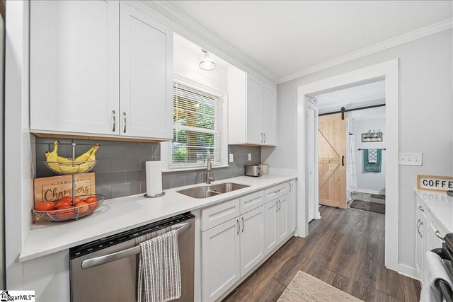 7 Marlow Lane, Taylors, SC 29687