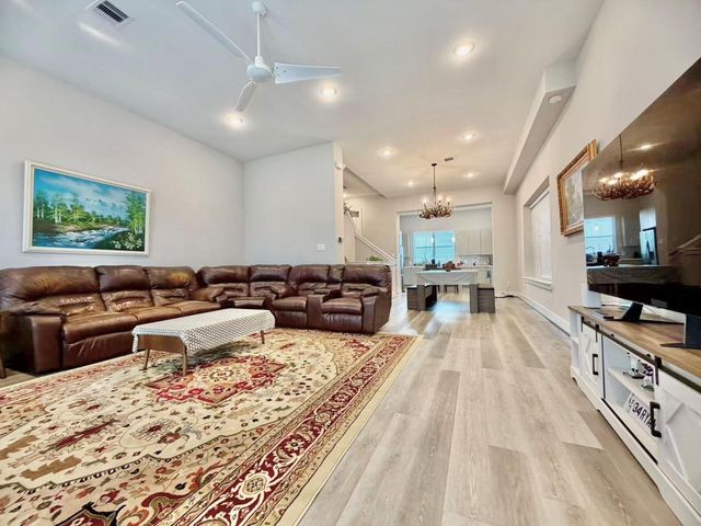 1254 N Post Oak Road B, Houston, TX 77055