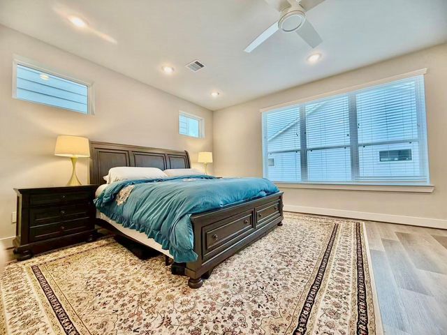 1254 N Post Oak Road B, Houston, TX 77055