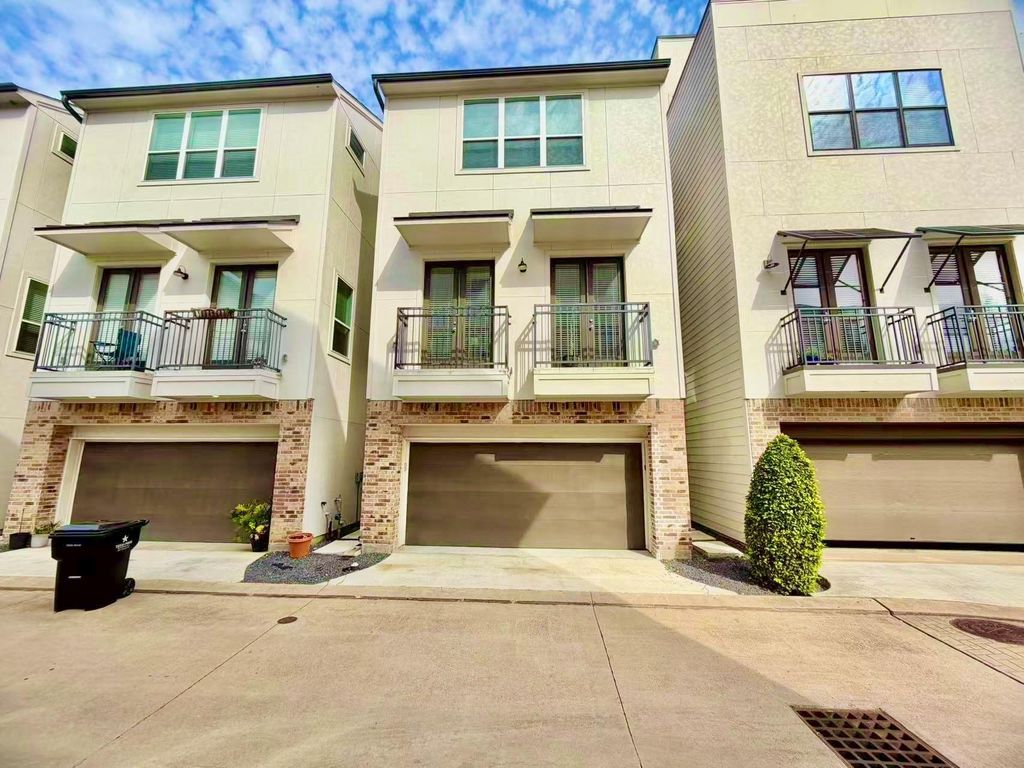 1254 N Post Oak Road B, Houston, TX 77055